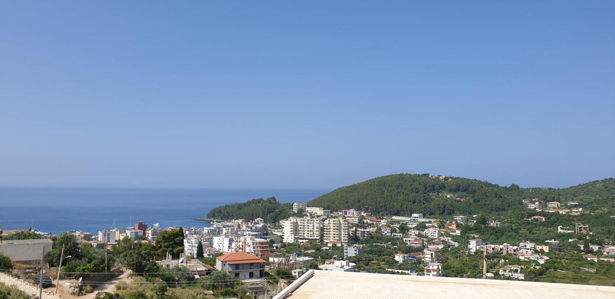 Family Apartments Himara Eksteriør bilde